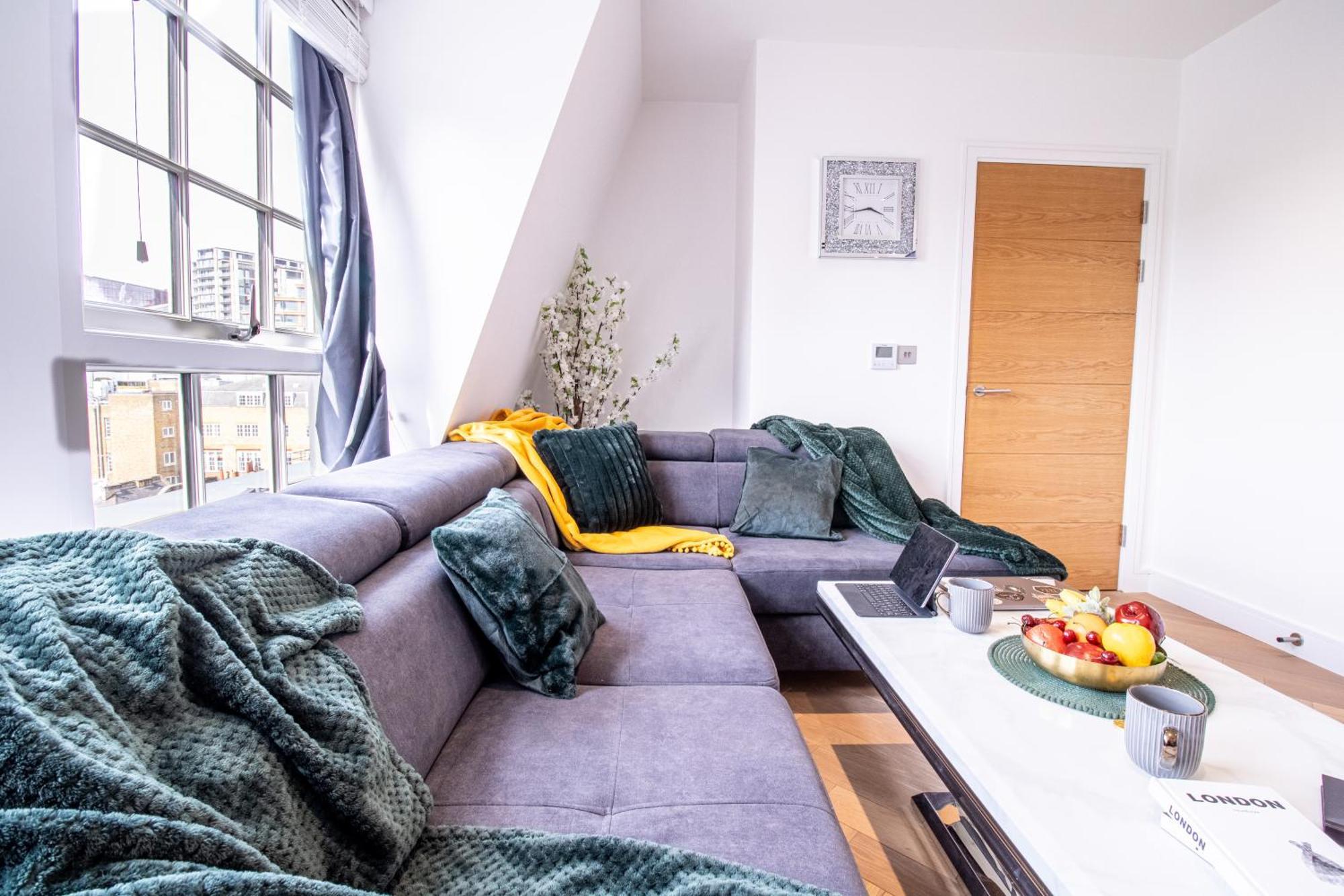 Luxurious 1-Bedroom Penthouse In Marble Arch 71 London Exterior photo