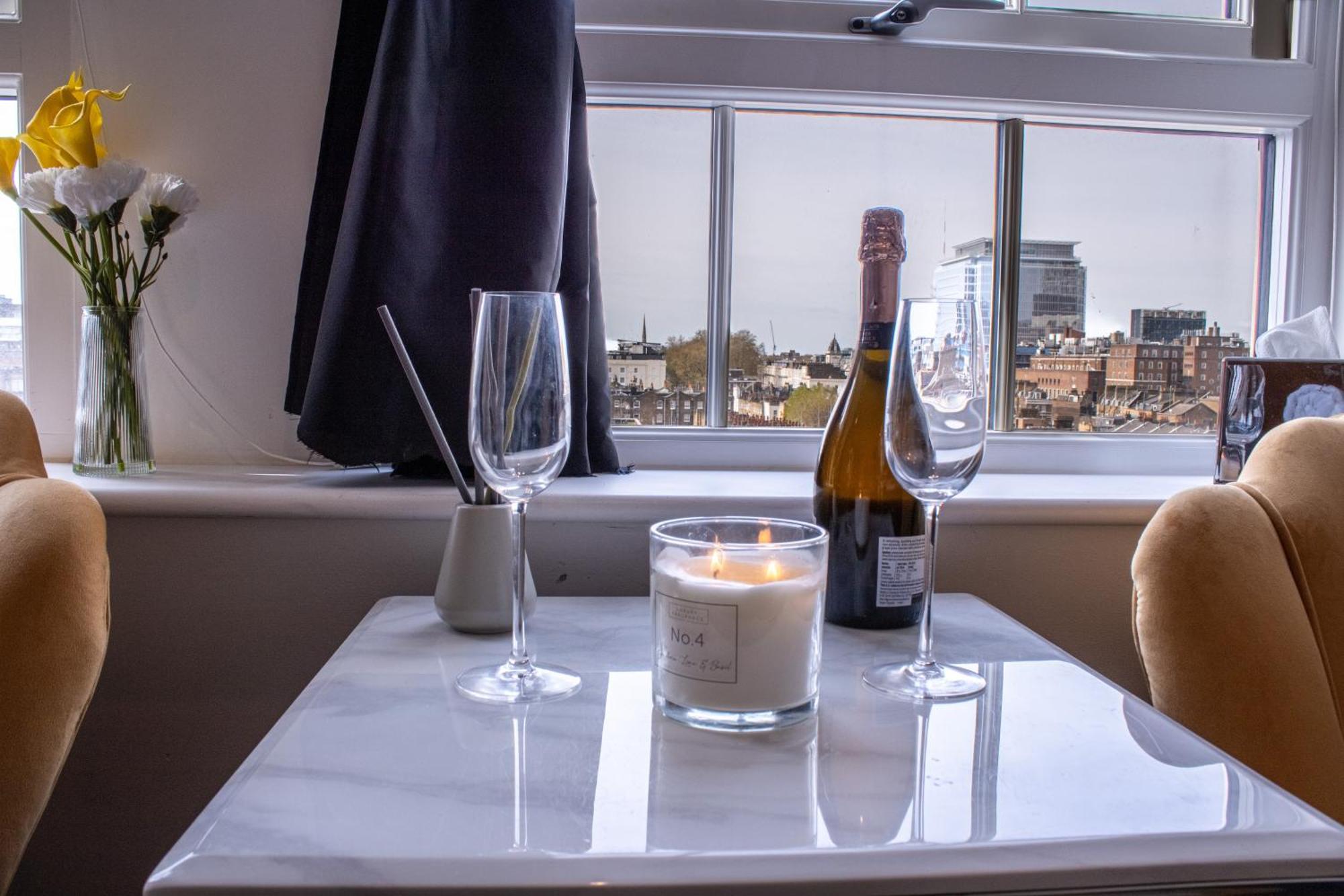 Luxurious 1-Bedroom Penthouse In Marble Arch 71 London Exterior photo